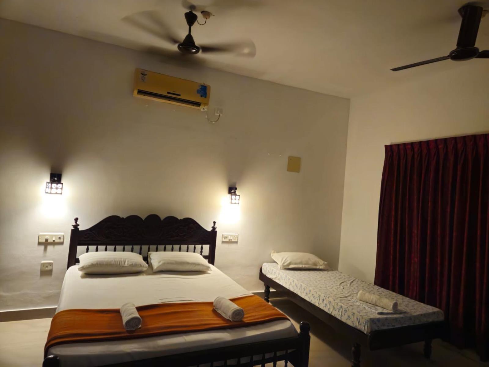 Orion Seaview Beach Hotel Kovalam Exterior foto